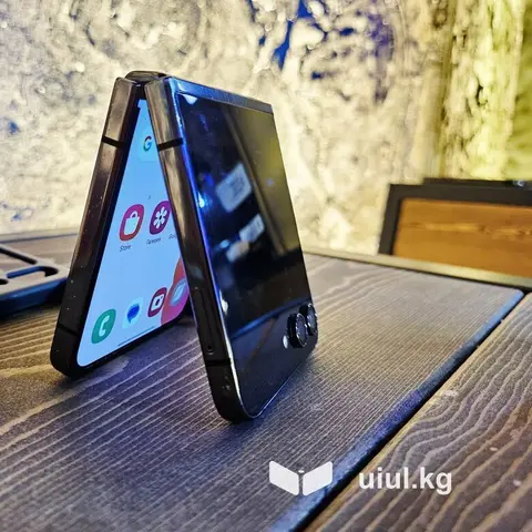 Samsung Galaxy Z Fold 5, Б/у, 256 ГБ, цвет - Черный, 1 SIM, eSIM, 2 SIM