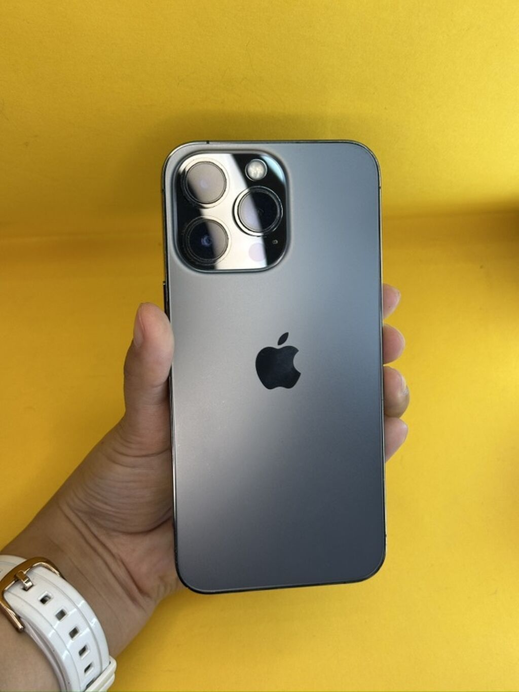 IPhone 13 Pro, Б/у, 128 ГБ, Графит, Защитное стекло, Чехол, В рассрочку, 88 %