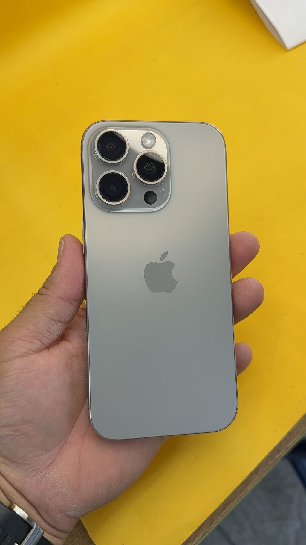 IPhone 16 Pro, Б/у, 128 ГБ, 83 %