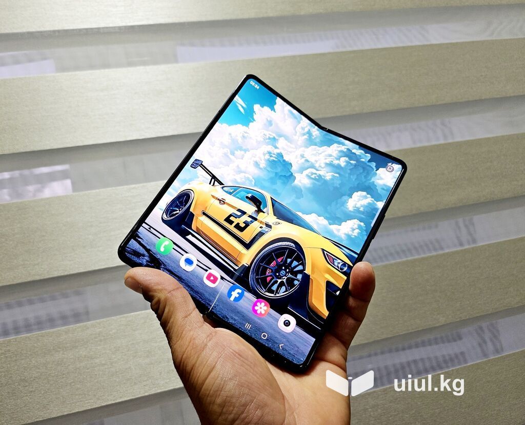 Samsung Galaxy Z Fold 4, Б/у, 256 ГБ, цвет - Черный, 1 SIM, 2 SIM