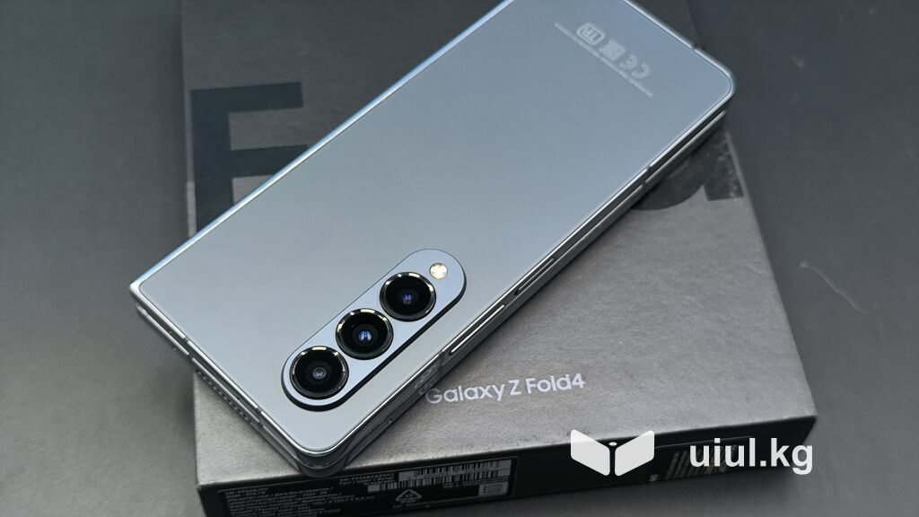 Samsung Galaxy Z Fold 4, Б/у, 256 ГБ, цвет - Серый, 2 SIM