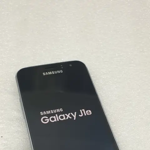 Samsung Galaxy J1 2016, Б/у, 8 ГБ, цвет - Черный, 2 SIM