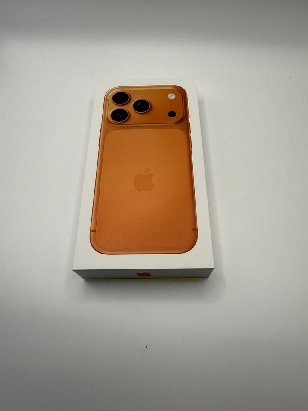 IPhone 17 Pro, Новый, 256 ГБ, Оранжевый, Кабель, 100 %