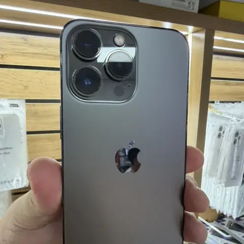 IPhone 13 Pro, 512 ГБ Характеристики и особенности: - Модель: iPhone