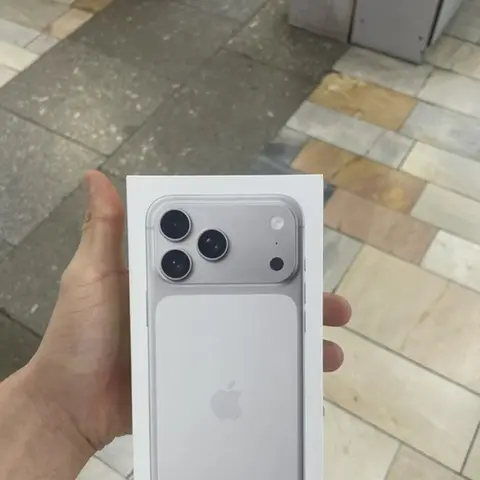 IPhone 17 Pro Max, 256 ГБ, цвет Silver (серебристый). Модель A2954