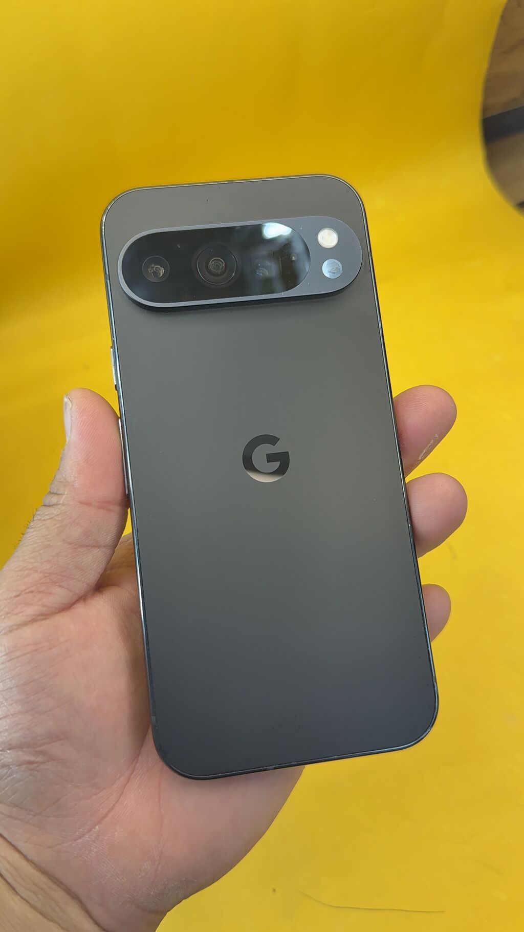 Google Pixel 9 Pro, Б/у, 512 ГБ, 1 SIM, eSIM
