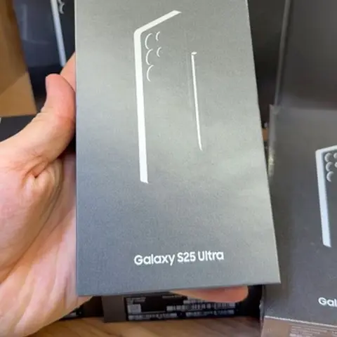 Samsung Galaxy S25 Ultra, Новый, 256 ГБ, цвет - Черный, В рассрочку, 2 SIM