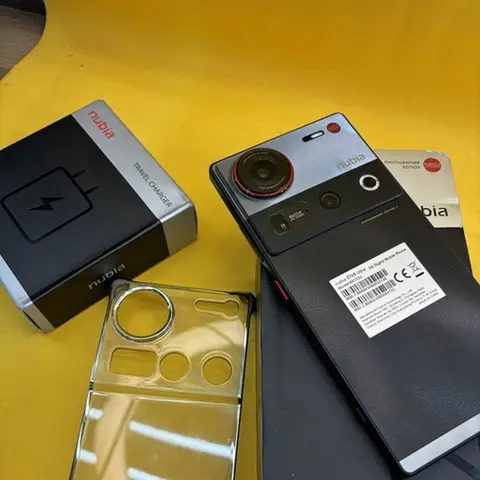 Nubia Z70S Ultra Photographer Edition - Смартфон с камерофокусом