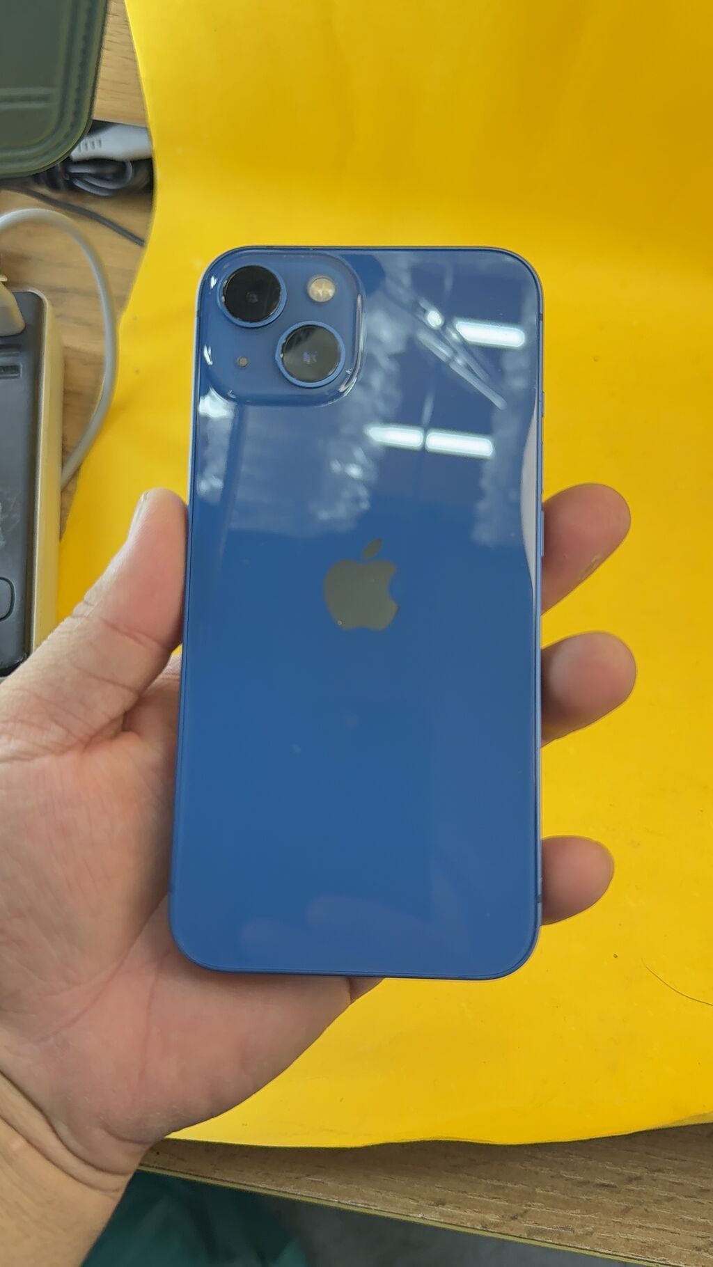 IPhone 13, Б/у, 128 ГБ, 85 %