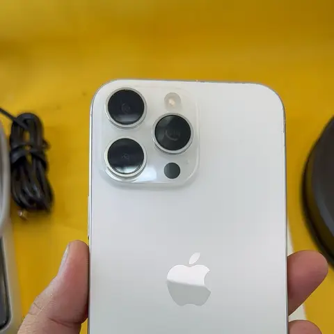 IPhone 16 Pro Max, Б/у, 256 ГБ, Коробка, 92 %