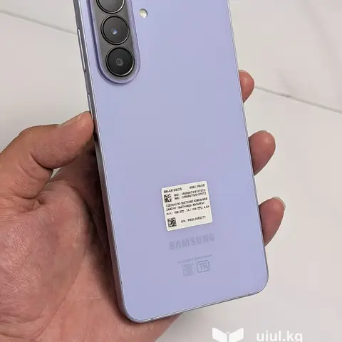 Samsung Galaxy A57, Б/у, 256 ГБ, цвет - Фиолетовый, 2 SIM