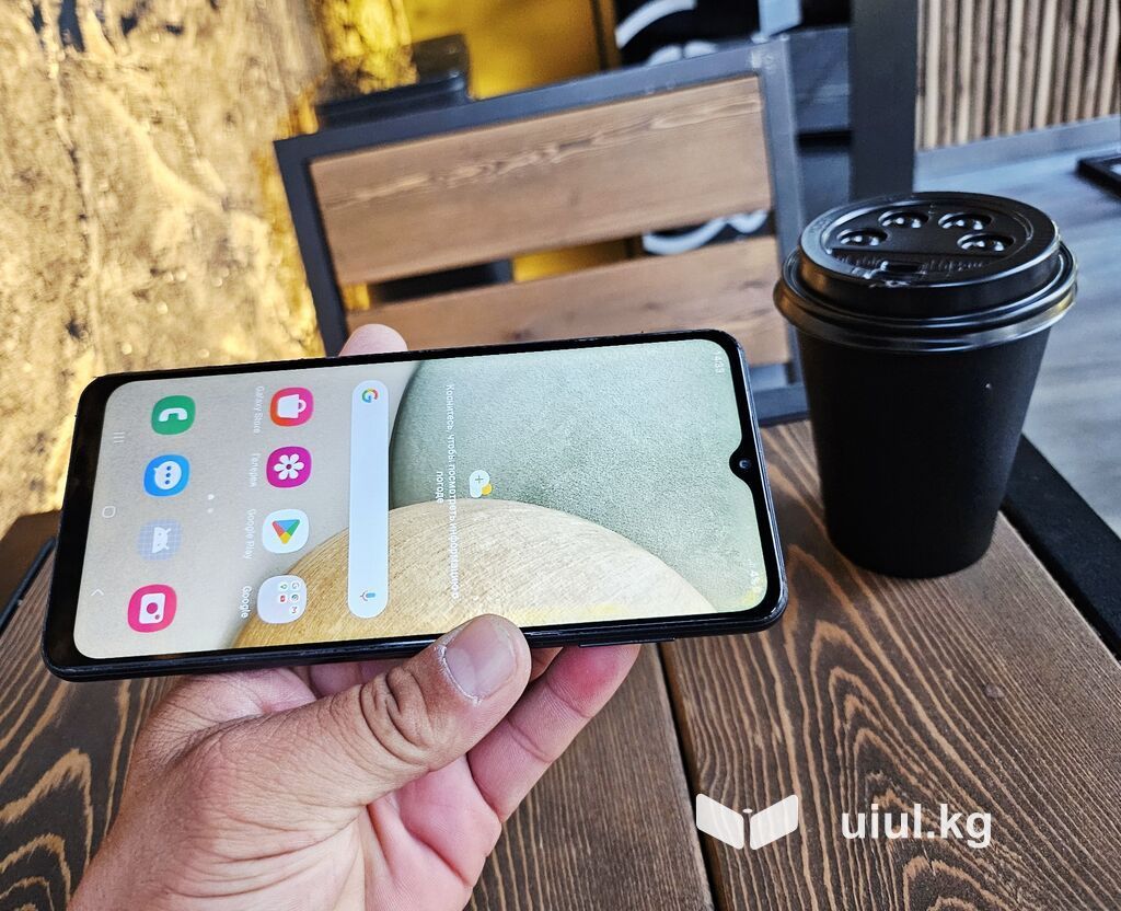Samsung Galaxy A12, Б/у, 64 ГБ, цвет - Черный, 1 SIM, 2 SIM