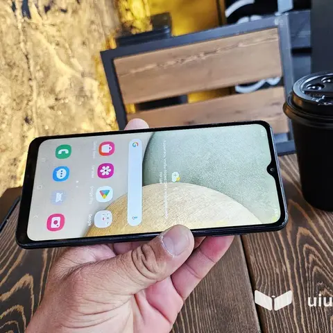 Samsung Galaxy A12, Б/у, 64 ГБ, цвет - Черный, 1 SIM, 2 SIM