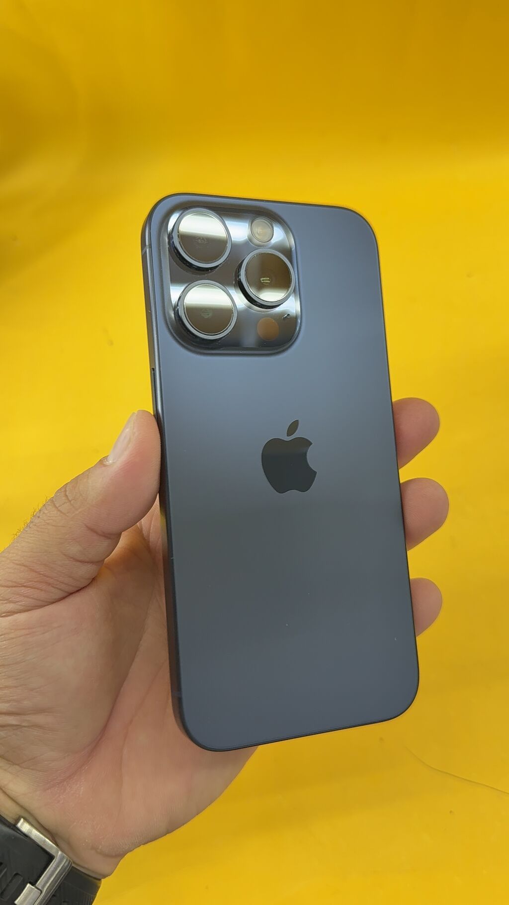 IPhone 15 Pro, Б/у, 512 ГБ, 85 %