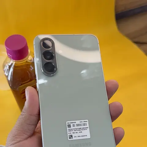 Samsung Galaxy A56 5G, Б/у, 256 ГБ, 2 SIM