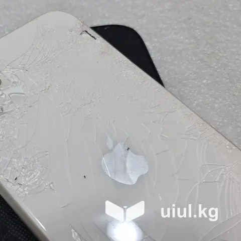 IPhone 11, Б/у, 128 ГБ, Белый, Чехол, 92 %