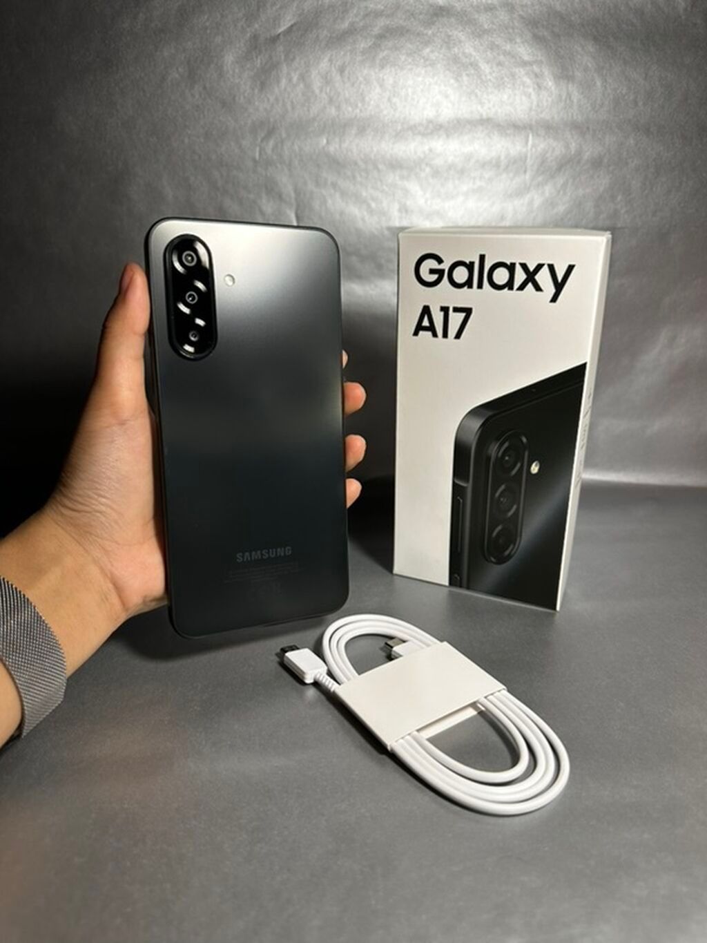 Samsung Galaxy A7, Новый, цвет - Черный, В рассрочку