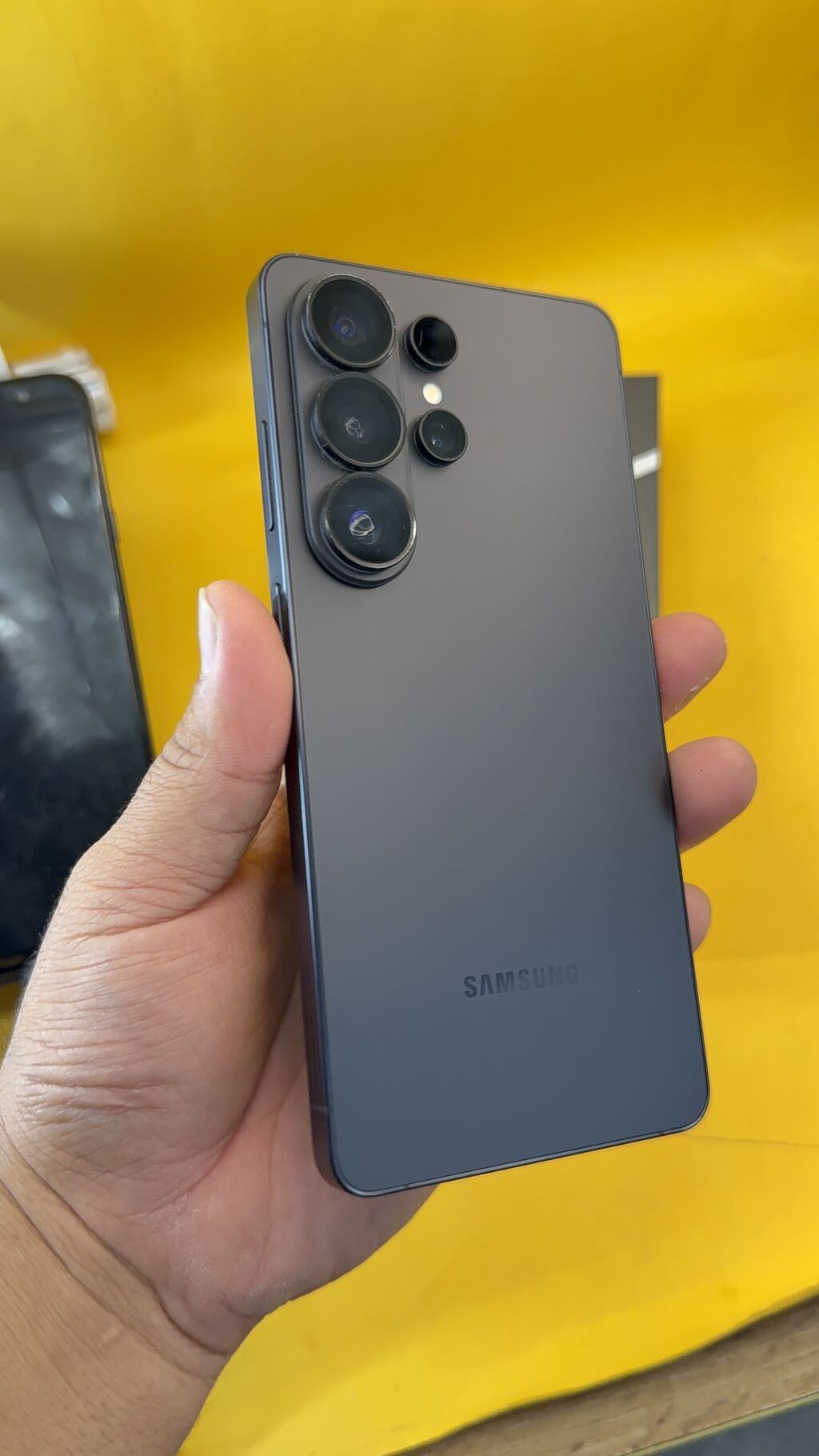 Samsung Galaxy S26 Ultra, Б/у, 512 ГБ, 1 SIM, eSIM
