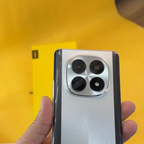 Poco M8, Б/у, 256 ГБ, 2 SIM