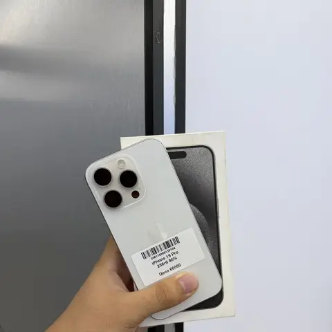 IPhone 15 Pro, Б/у, 256 ГБ, White Titanium, Коробка, В рассрочку, 86 %