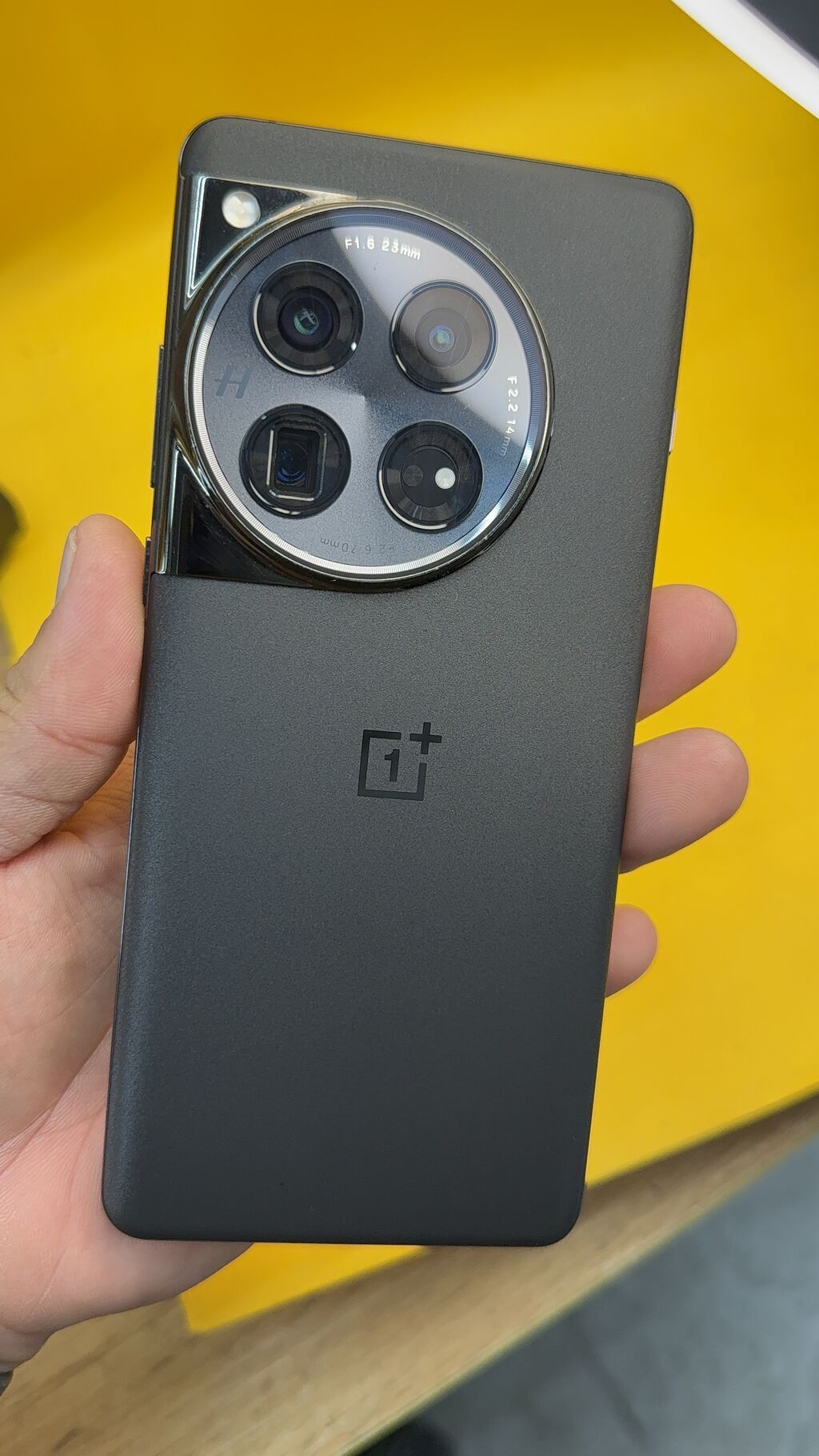 OnePlus 12, Б/у, 1 ТБ, 2 SIM