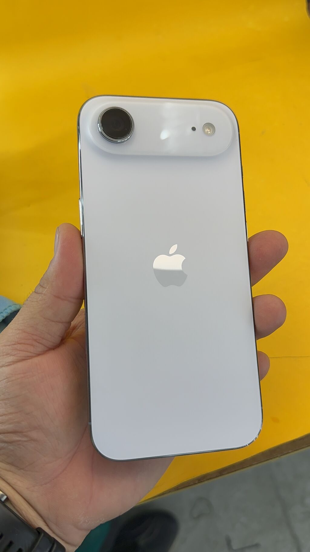 IPhone Air, Б/у, 256 ГБ, 93 %
