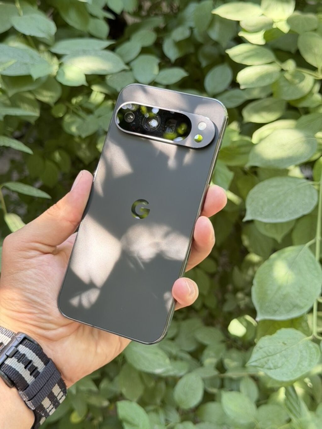 Google Pixel 9 Pro XL, Б/у, 128 ГБ, цвет - Черный, 1 SIM, eSIM