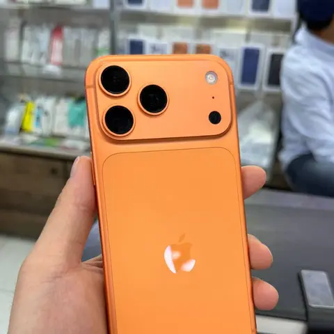 IPhone 17 Pro Max, Б/у, 256 ГБ, Оранжевый, Кабель, Коробка, В рассрочку, 97 %